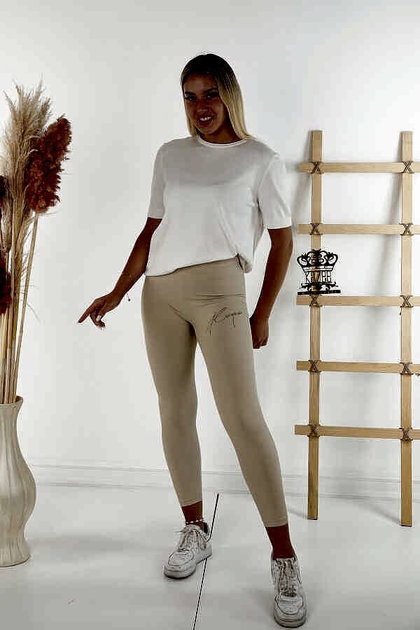 Reel Tekstil - Likralı Pamuk Örme Kumaş İle Üretilen Tayt Kadın Giyim Üreticisi - 3269 | Reel Tekstil